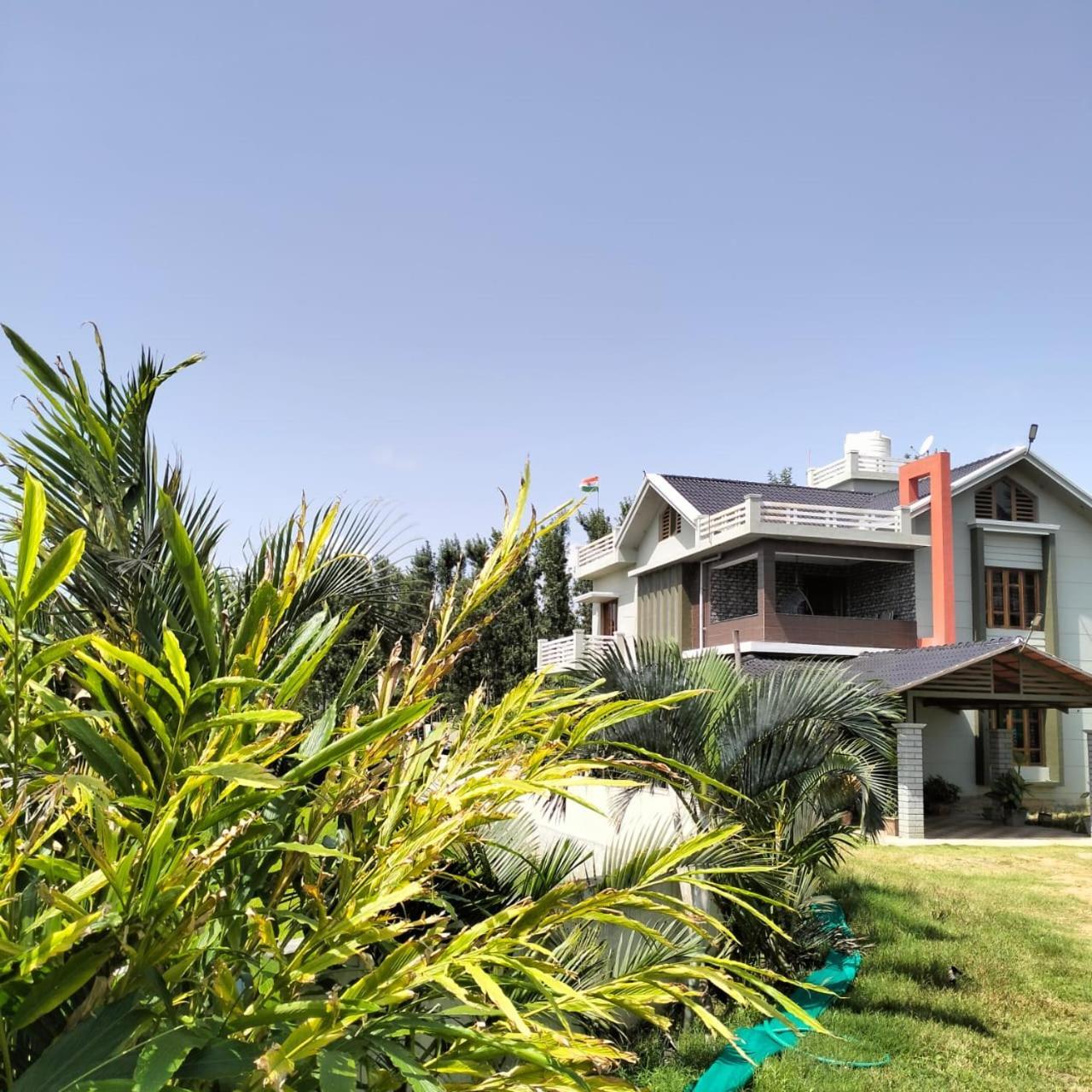 The Grassland Homestay Chikmagalūr Extérieur photo